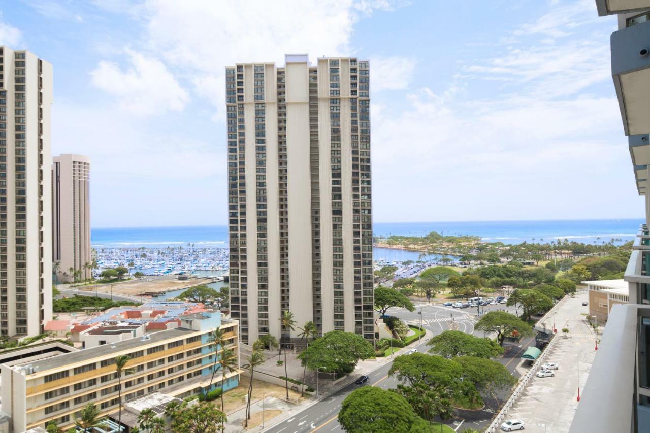 Studio At Ala Moana With Ocean Views Apartment Honolulu Exterior photo